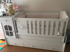 polyester ucuz tekne denize dalmak balık yakalamak hobi amaçlı 16 ikinci el beyaz renkli çok şık ve sağlam bebek beşiği